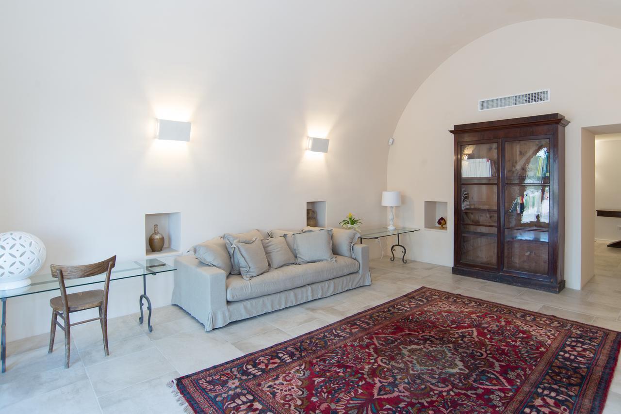Masseria Fontana Di Vite Hotel